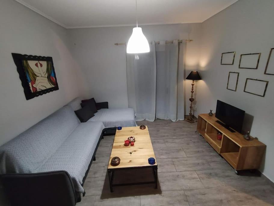 Nice& Cozy Flat 1Min From The Heart Of Athens.Wifi Ngoại thất bức ảnh